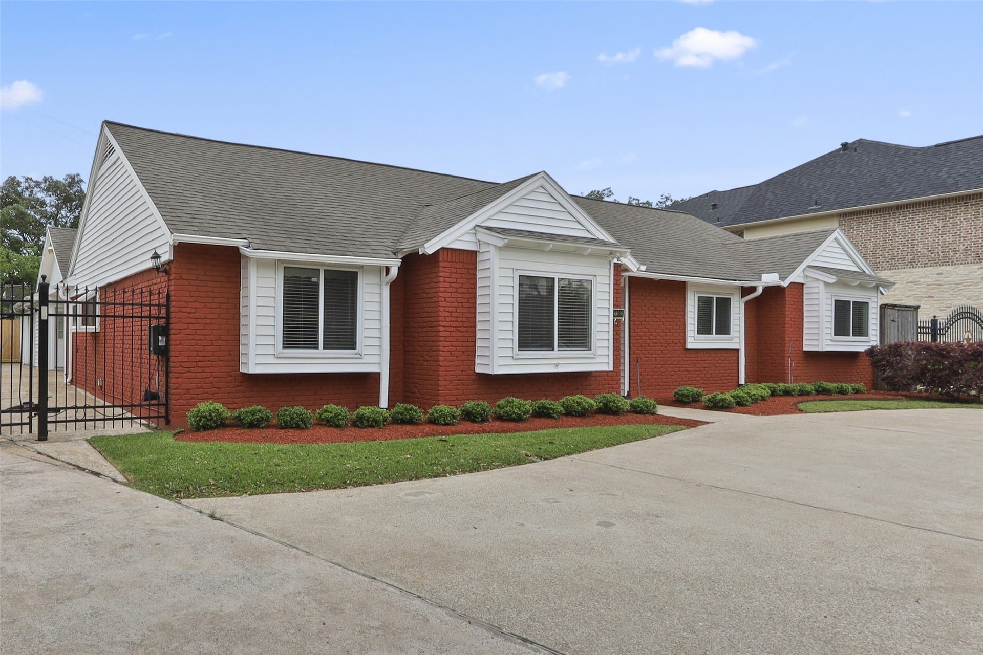 12303 Barryknoll Lane, Houston, TX 77024 12303 Barryknoll Lane, Houston, TX 77024