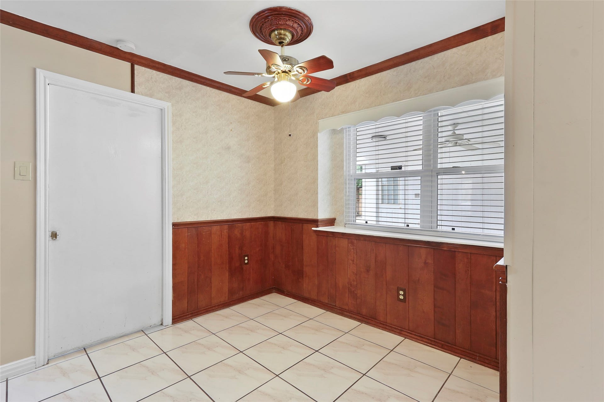 12303 Barryknoll Lane, Houston, TX 77024 12303 Barryknoll Lane, Houston, TX 77024