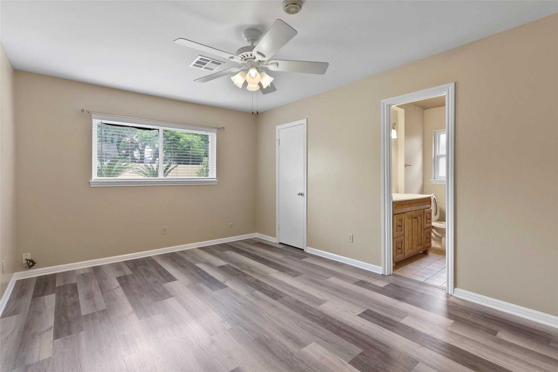 12303 Barryknoll Lane, Houston, TX 77024 12303 Barryknoll Lane, Houston, TX 77024
