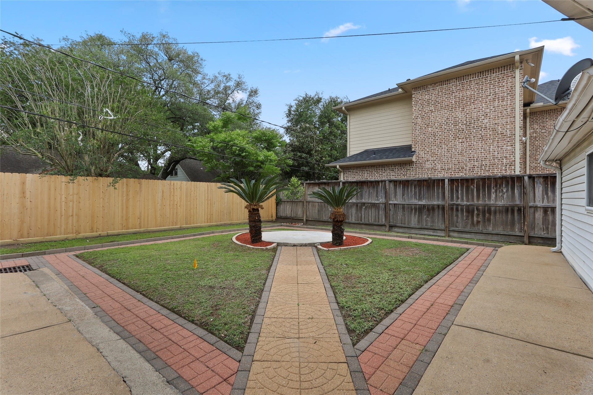 12303 Barryknoll Lane, Houston, TX 77024 12303 Barryknoll Lane, Houston, TX 77024