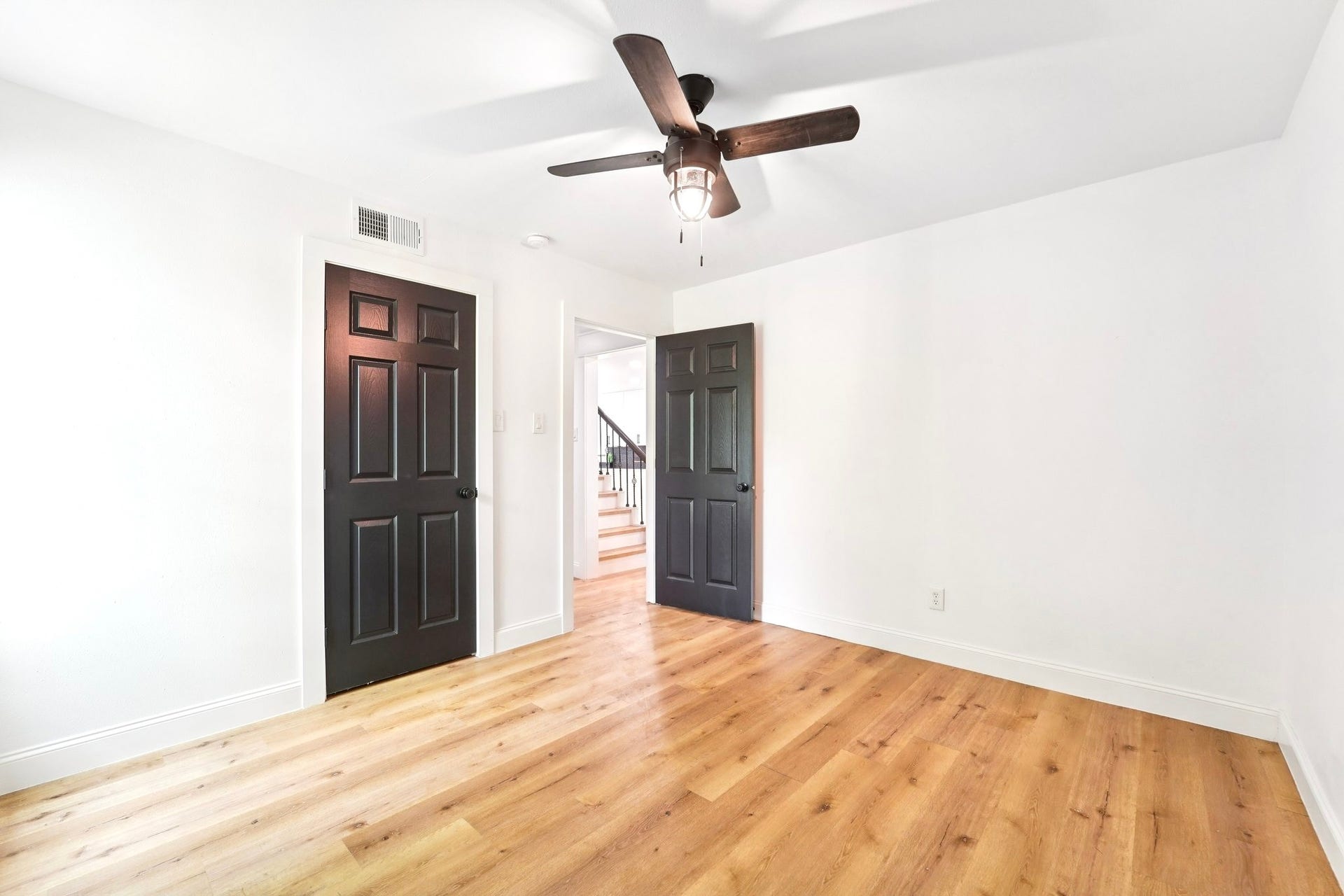 32606 Glenda Drive, Magnolia, TX 77354 Bedroom 2 (Down)