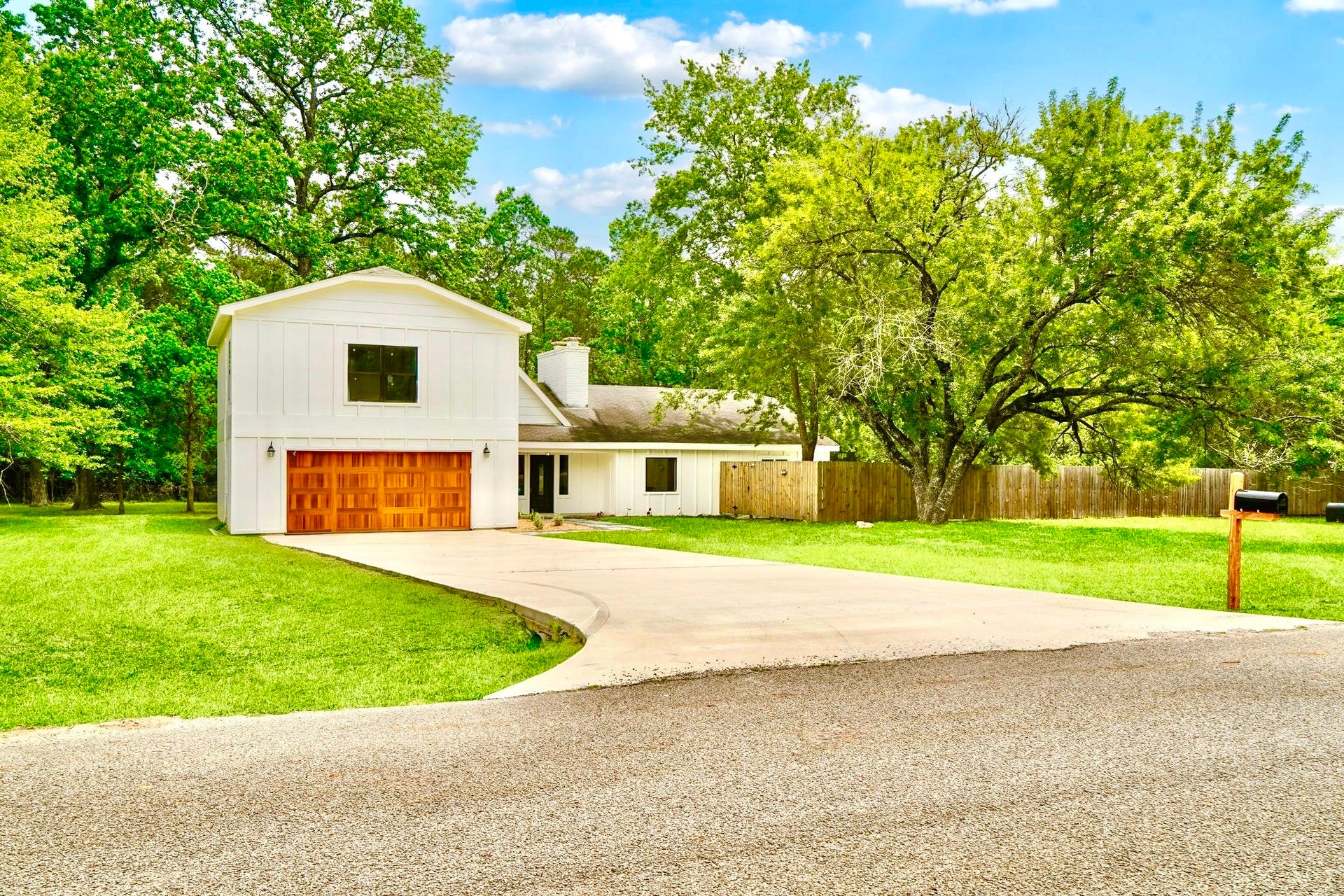32606 Glenda Drive, Magnolia, TX 77354 Front of Home w/ Double-Driveway & Oversized Garage