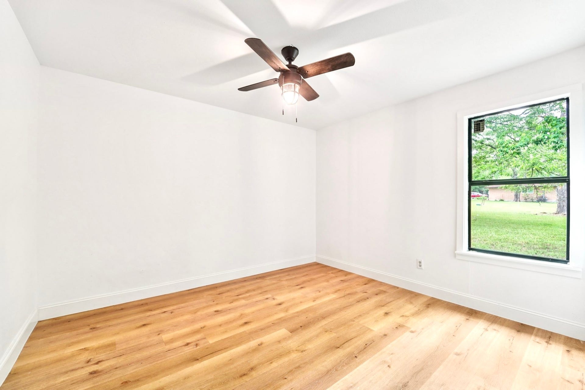 32606 Glenda Drive, Magnolia, TX 77354 Bedroom 2 (Down)