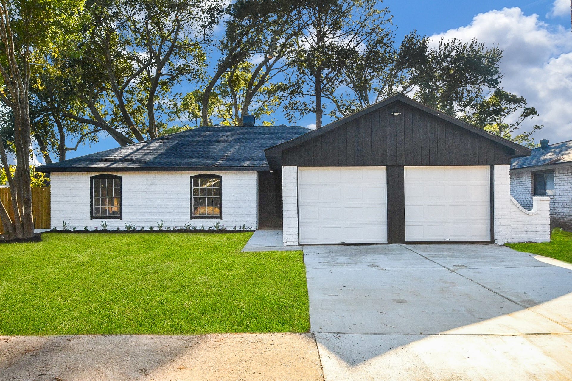 16118 Bougainvilla Lane, Friendswood, TX 77546