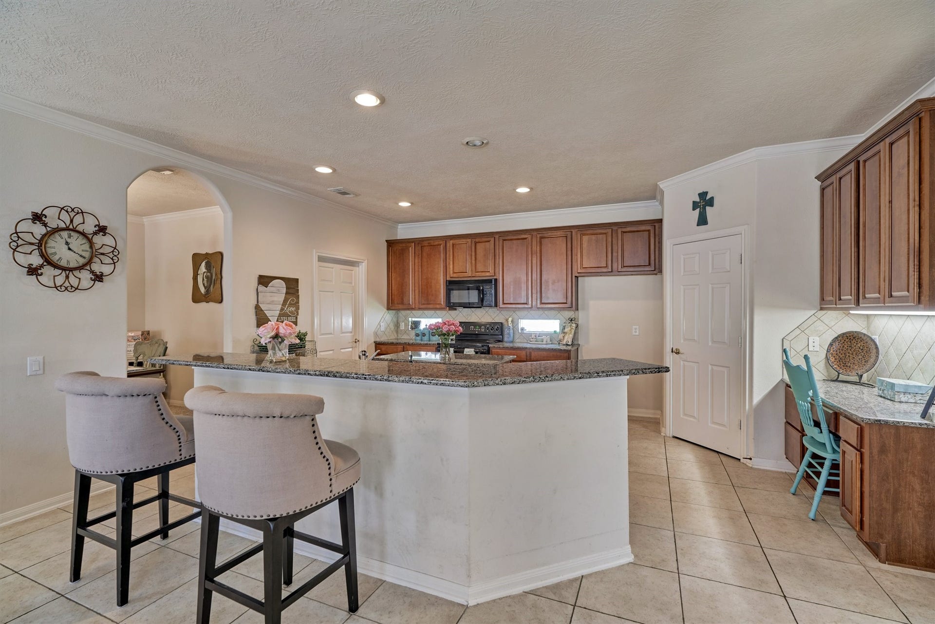 16 Marina Way, Montgomery, TX 77356
