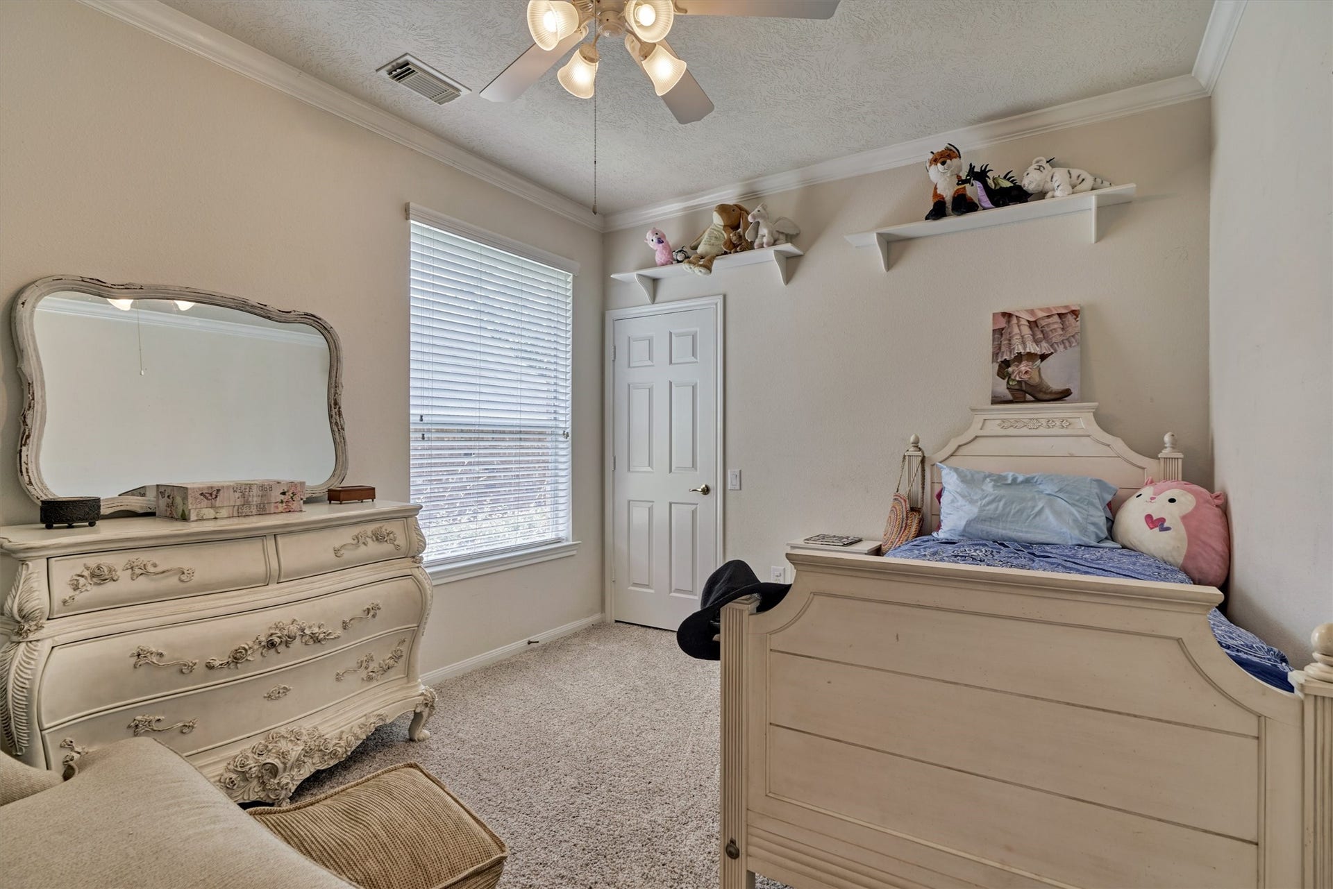 16 Marina Way, Montgomery, TX 77356