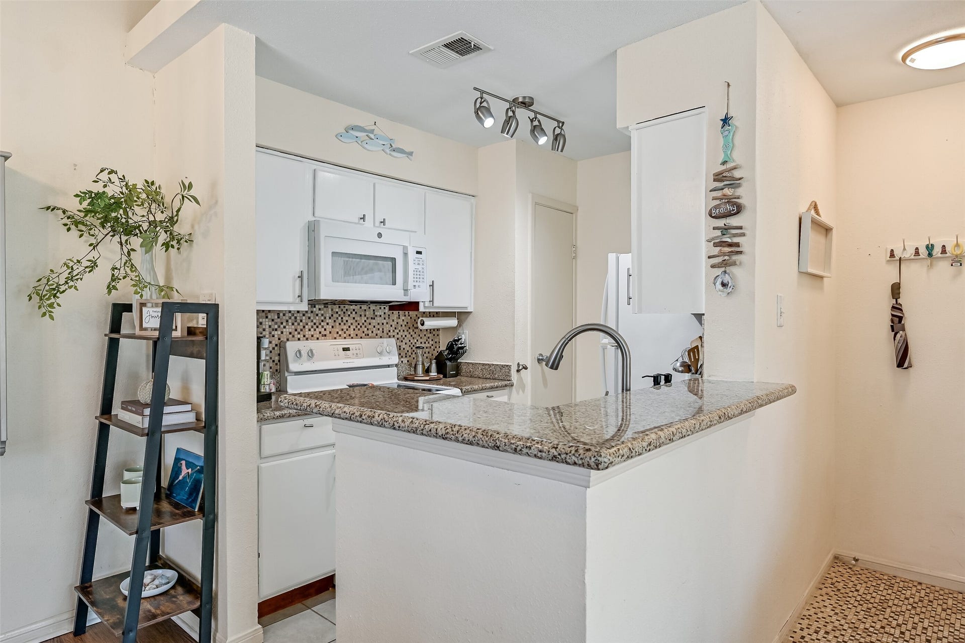 3506 Cove View Boulevard, #1002, Galveston, TX 77554 3506 Cove View Boulevard, #1002, Galveston, TX 77554