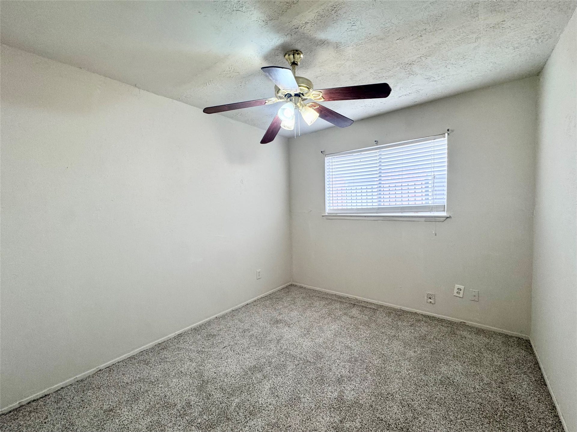 Another view of the secondary bedroom.