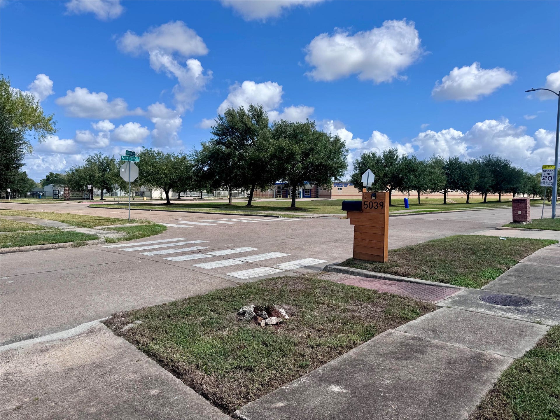 Home is just steps away from Ridgemont elementary.