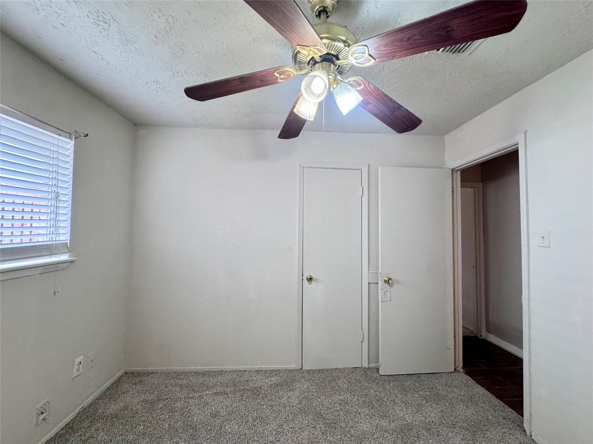 Another view of the secondary bedroom.