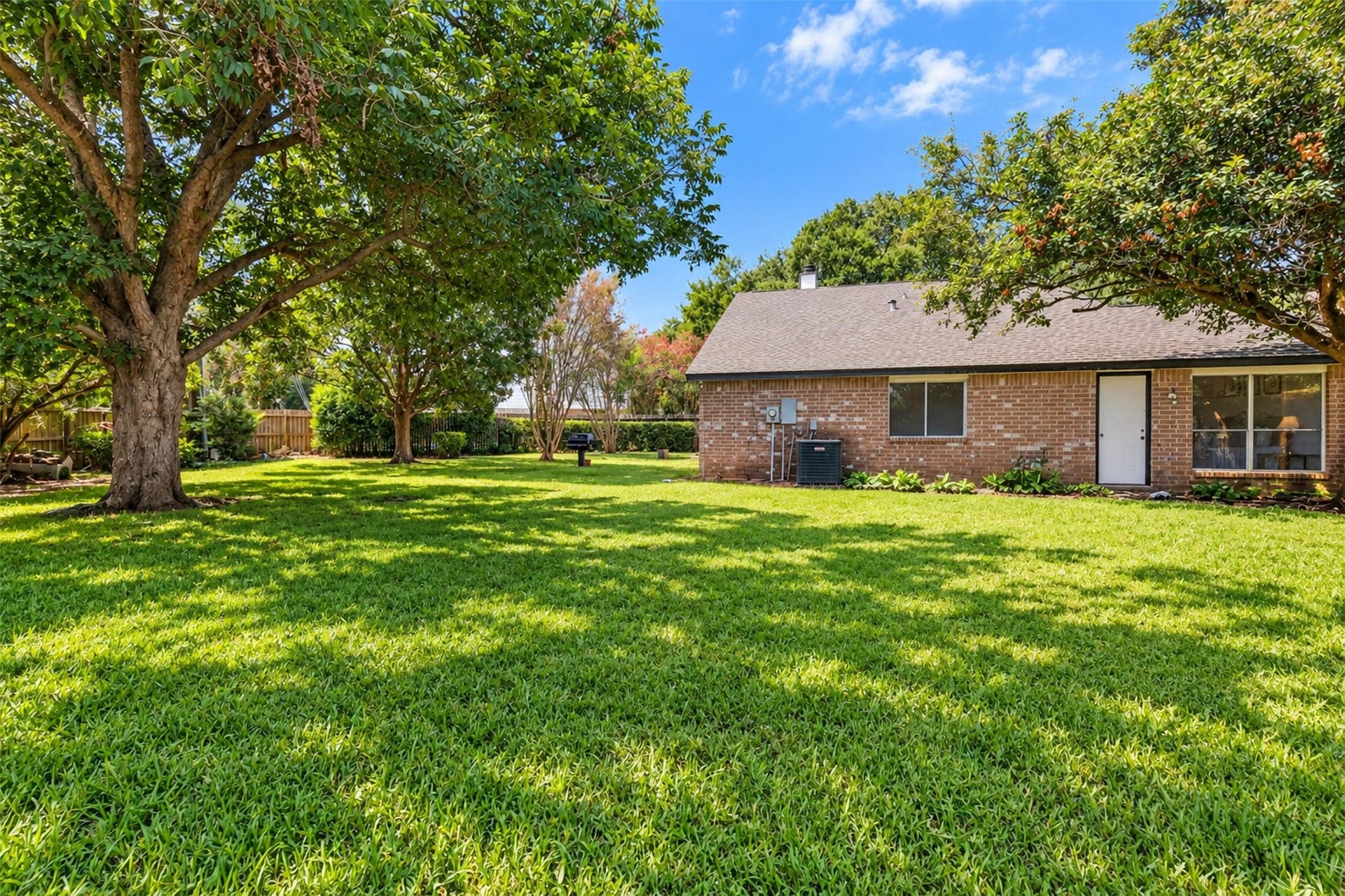 2131 Creekshire Drive, Sugar Land, TX 77478