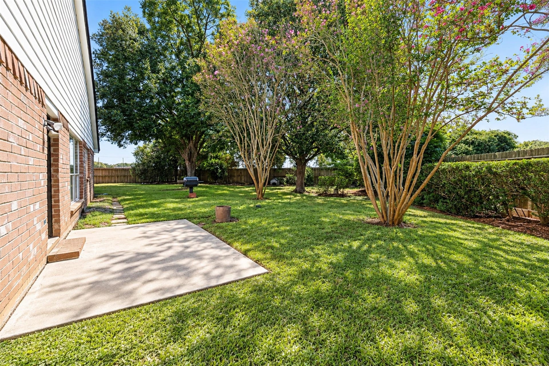2131 Creekshire Drive, Sugar Land, TX 77478