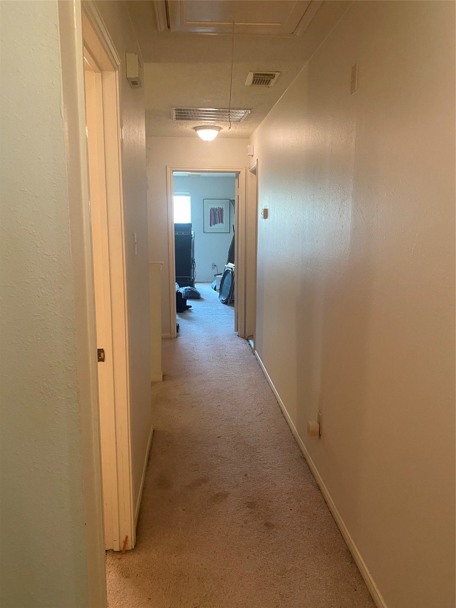 2723 Foxden Drive, Pearland, TX 77584 HALLWAY UPSTAIRS