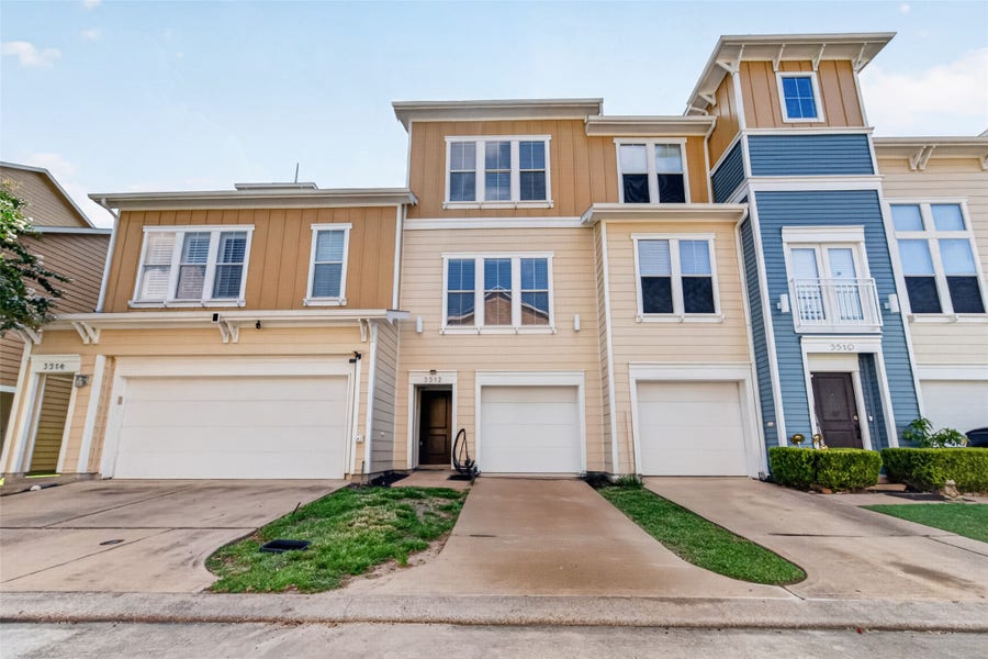 Property photo for 3512 Terreno Vista Boulevard, Pasadena, TX