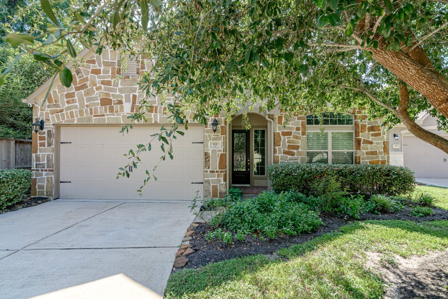 Property photo for 112 Sundown Ridge Place, The Woodlands, TX
