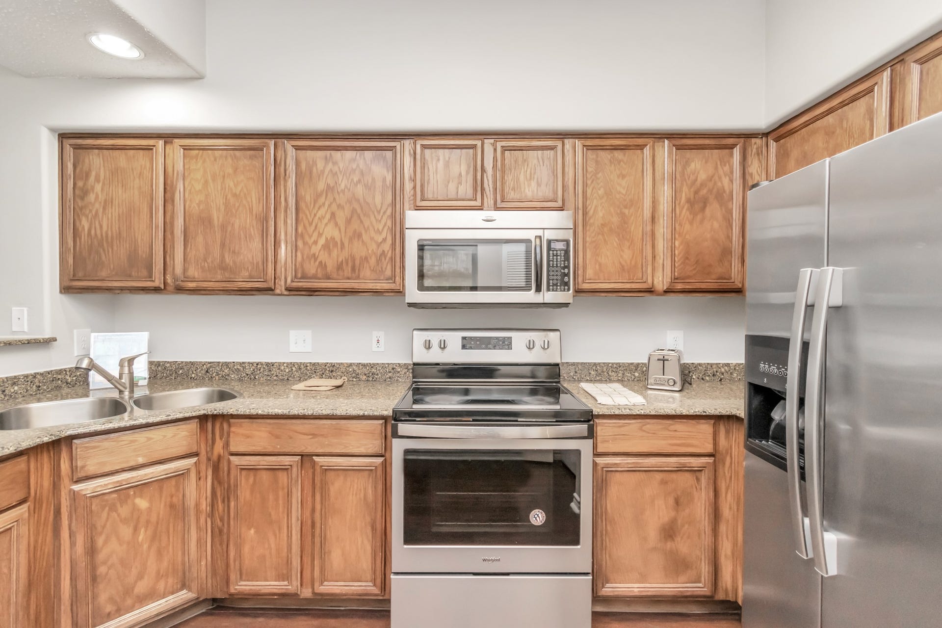 1600 Eldridge Parkway, #0302, Houston, TX 77077 Photos displayed may be of similar apartments or floor plans featuring the same finishes.
