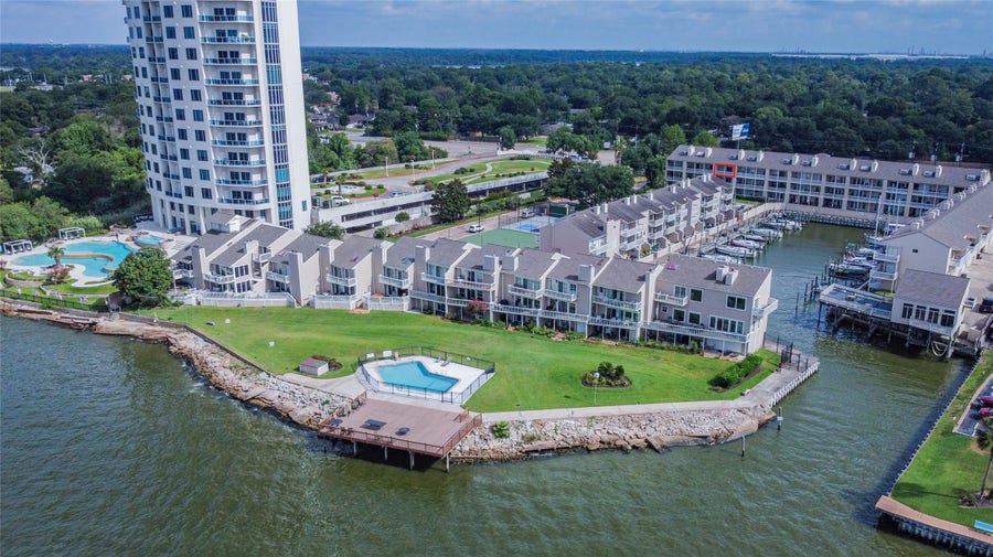 Property photo for 4747 Nasa Parkway, #309, Seabrook, TX