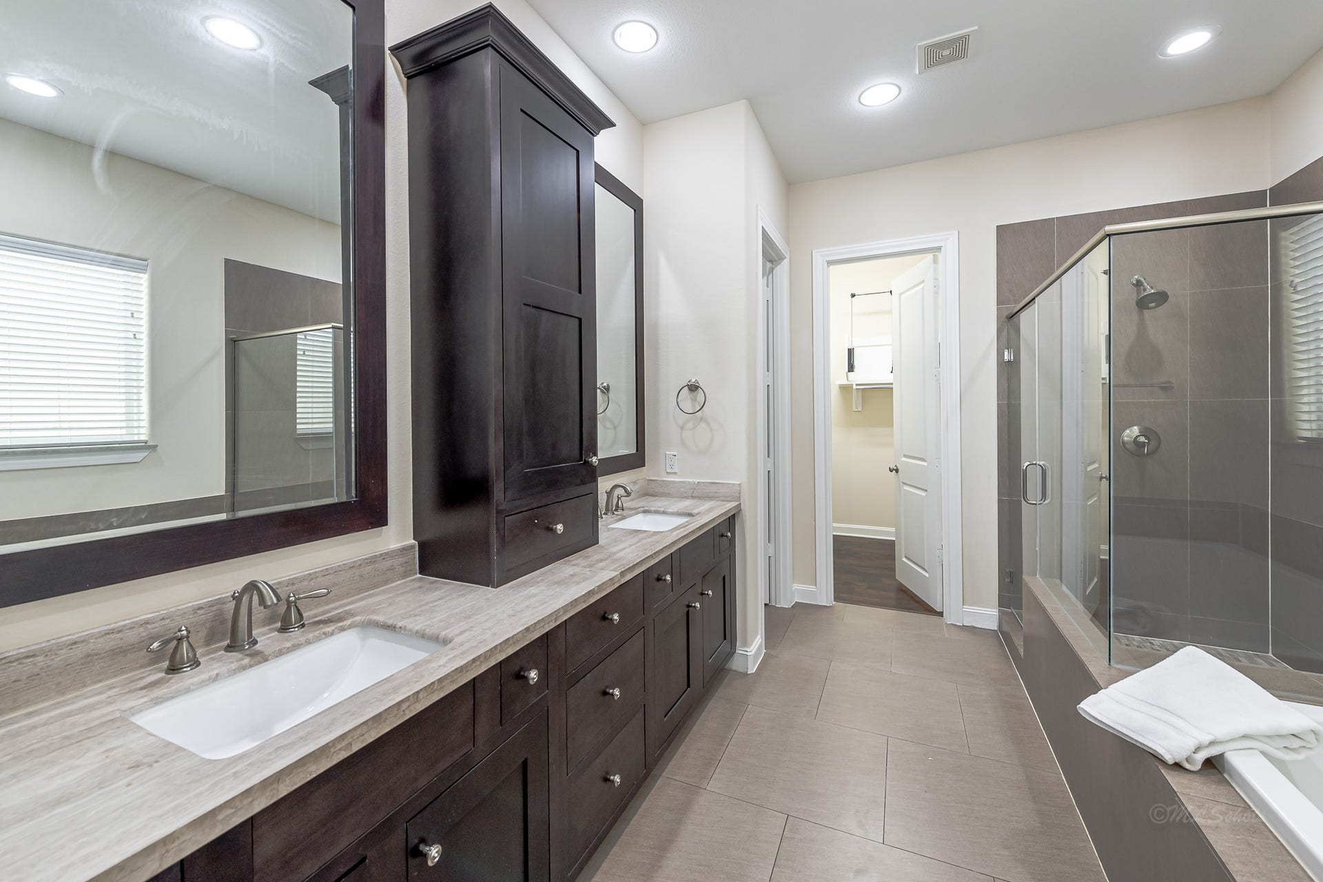 1831 Upland Lakes, Houston, TX 77043