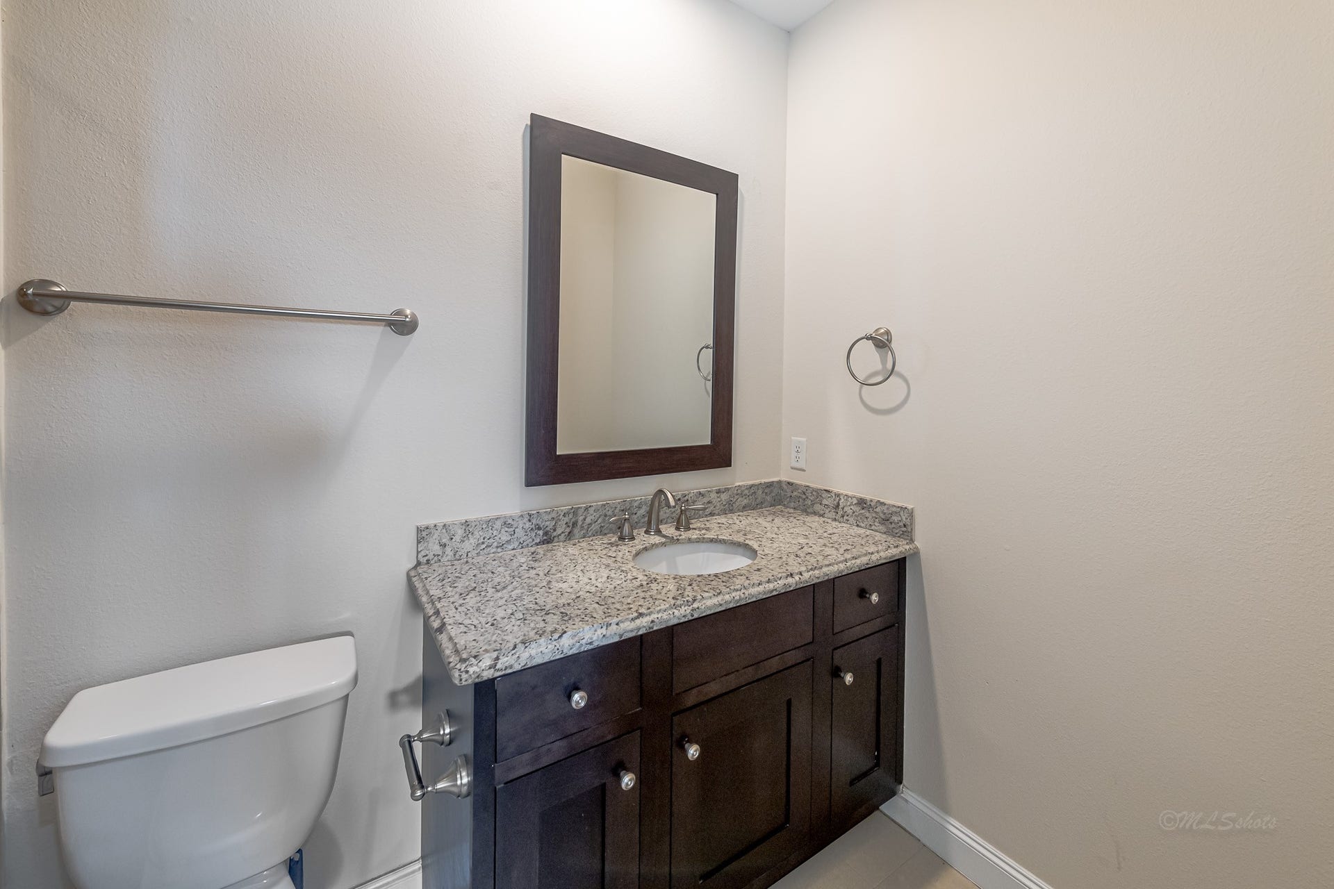 1831 Upland Lakes, Houston, TX 77043