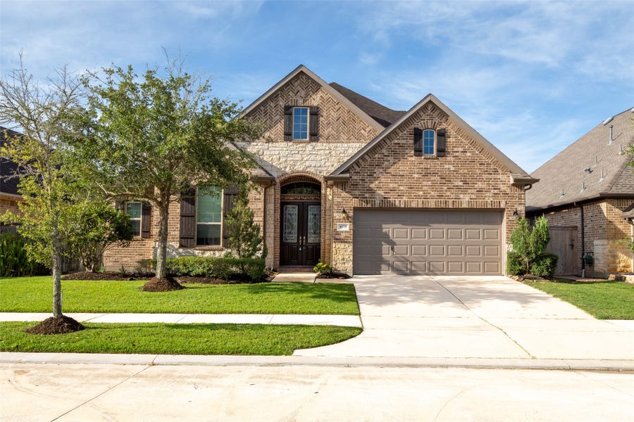 Property photo for 4918 Ava Meadows Lane, Sugar Land, TX