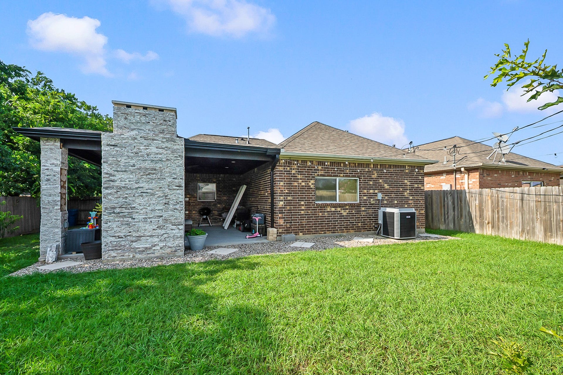 1524 Longley Street, South Houston, TX 77587 1524 Longley Street, South Houston, TX 77587
