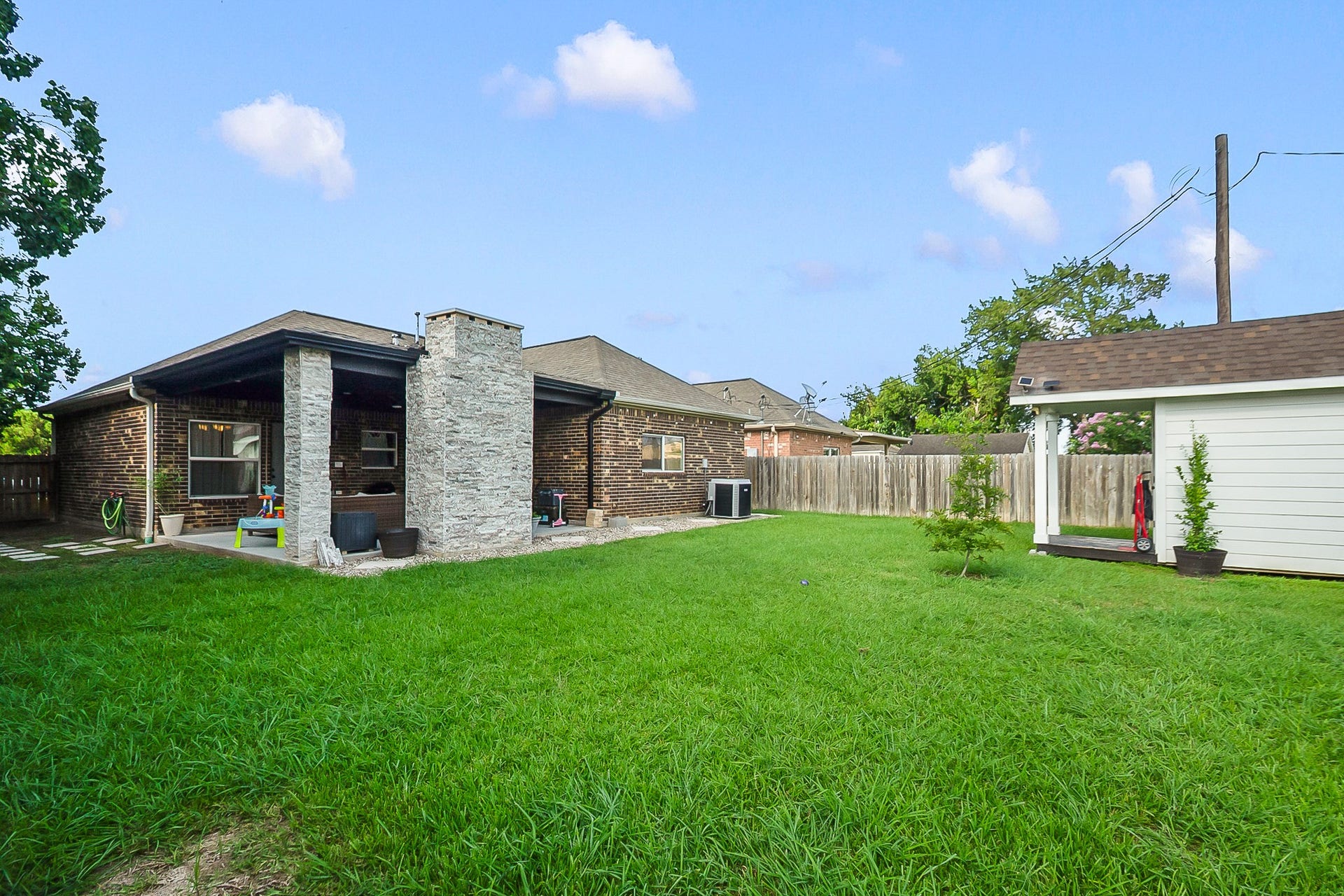 1524 Longley Street, South Houston, TX 77587 1524 Longley Street, South Houston, TX 77587