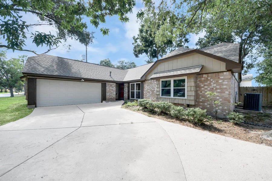 Property photo for 12907 Rolling Valley Drive, Cypress, TX