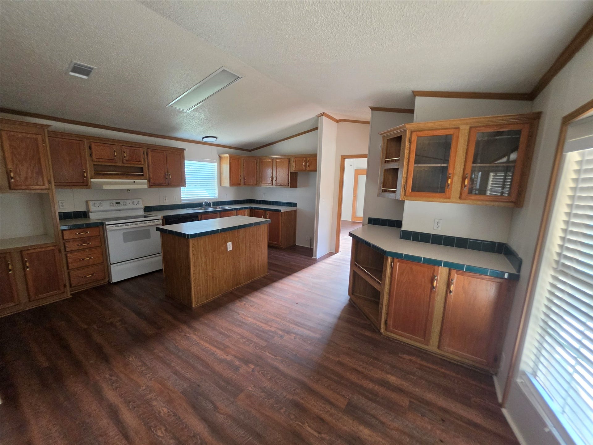 7304 Brazos Street, Rosharon, TX 77583