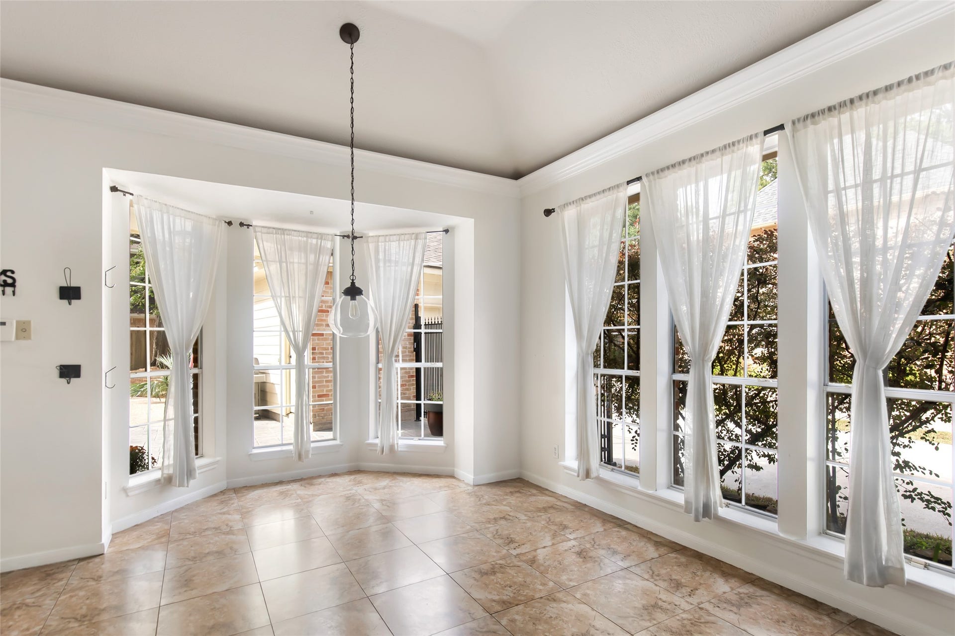 2403 Kings Lodge Drive, Houston, TX 77345 2403 Kings Lodge Drive, Houston, TX 77345