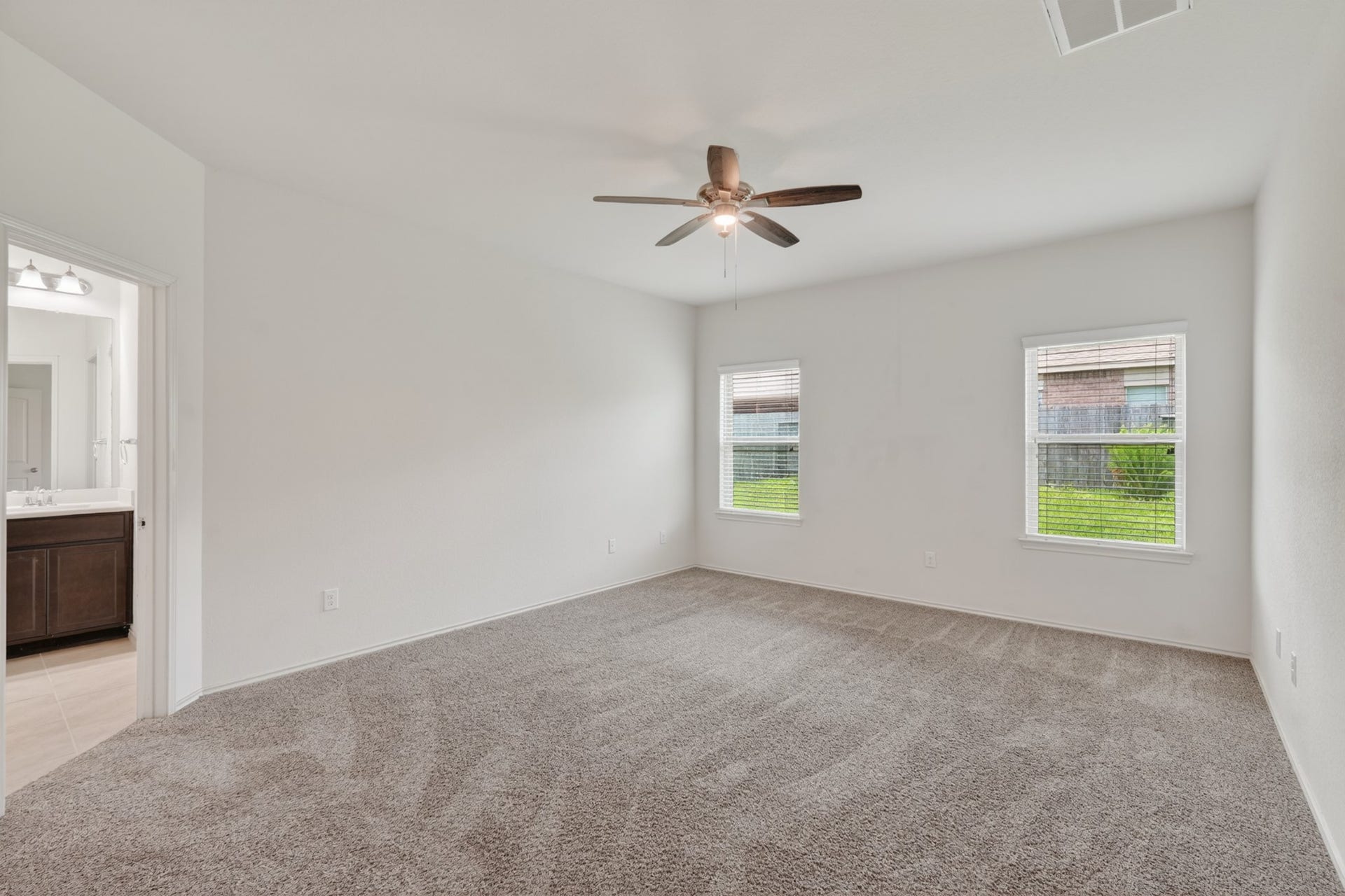 138 Meadow Grove Drive, Conroe, TX 77384 138 Meadow Grove Drive, Conroe, TX 77384