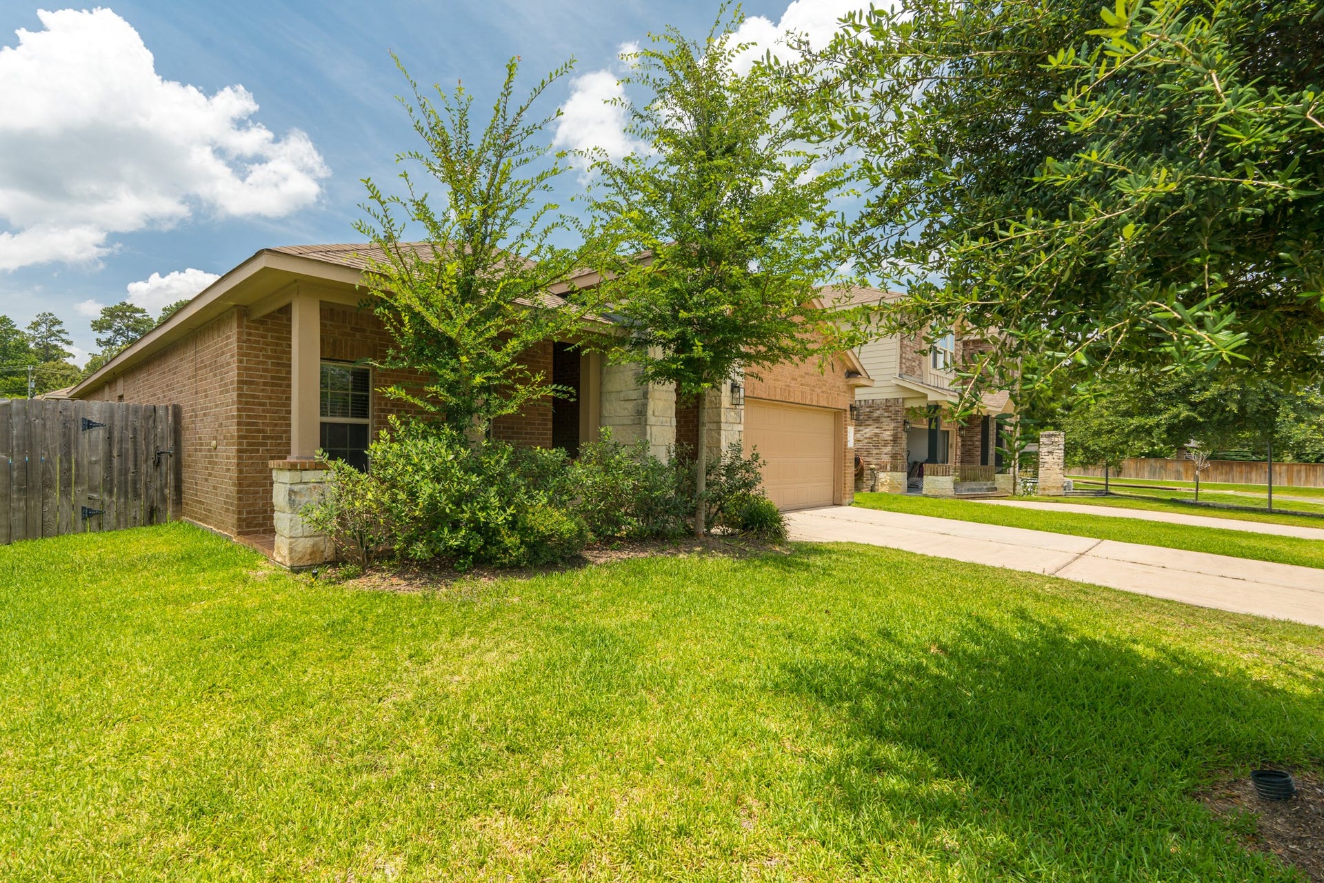 138 Meadow Grove Drive, Conroe, TX 77384 138 Meadow Grove Drive, Conroe, TX 77384