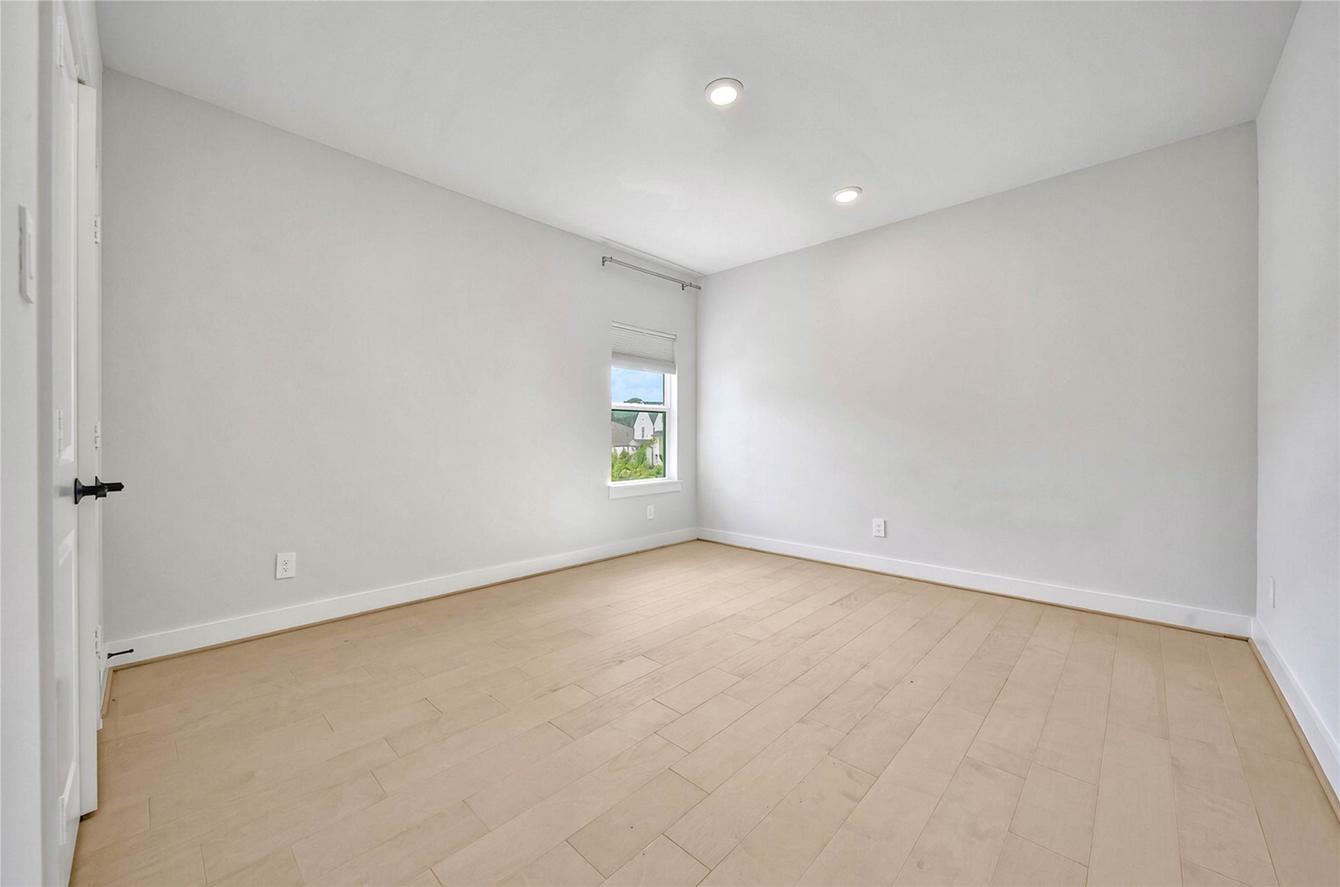 2107 Coach Street, Conroe, TX 77384 2107 Coach Street, Conroe, TX 77384