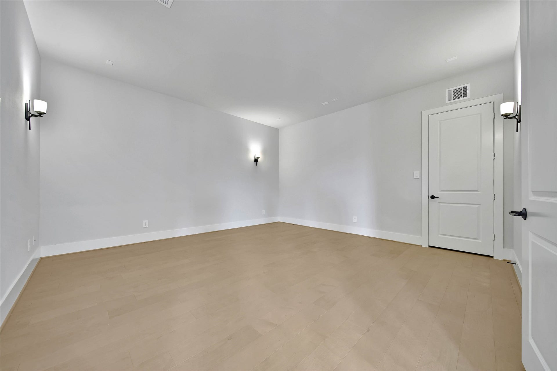 2107 Coach Street, Conroe, TX 77384 2107 Coach Street, Conroe, TX 77384