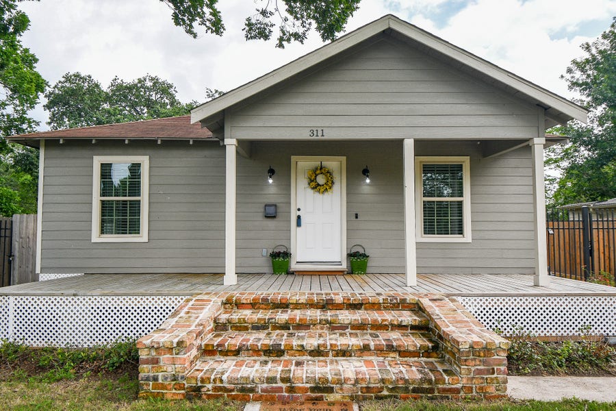 Property photo for 311 E 35th Street, Houston, TX