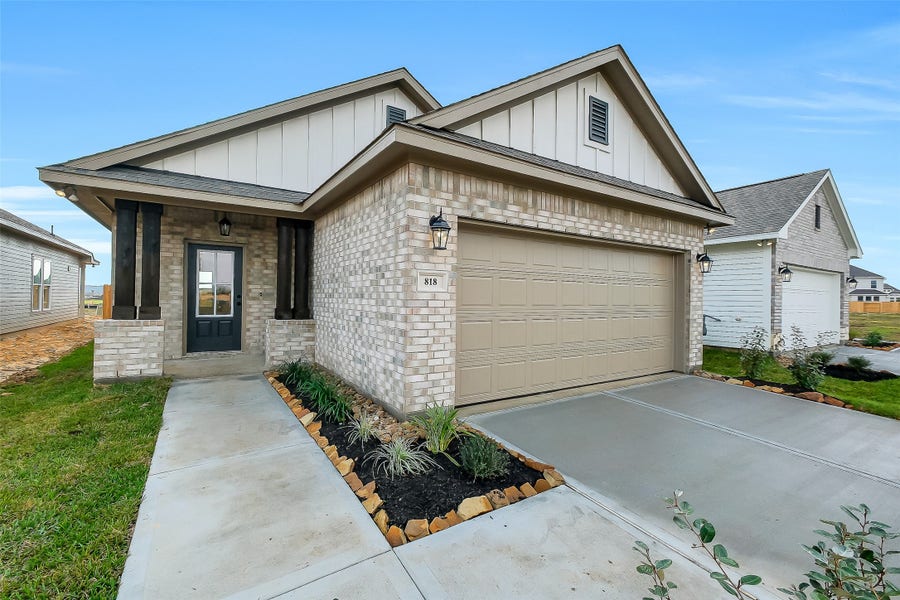 Property photo for 818 Countryside Glade Lane, Rosharon, TX
