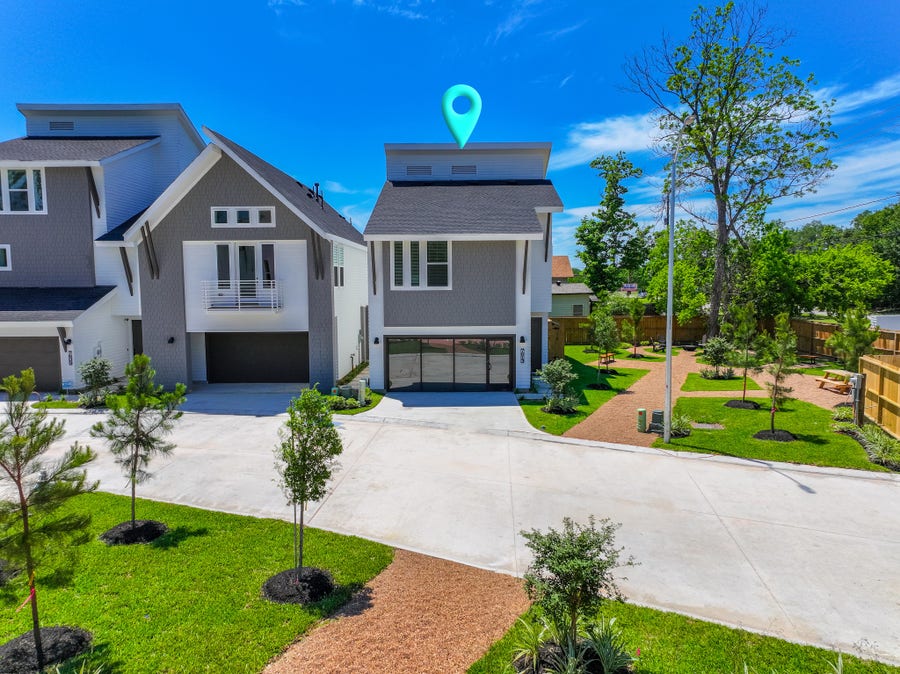 Property photo for 7613 Victory Reserve Street, Houston, TX