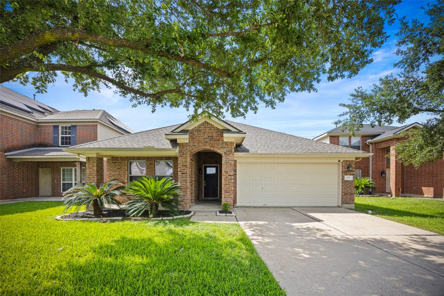 Property photo for 9510 Barr Spring Drive, Humble, TX