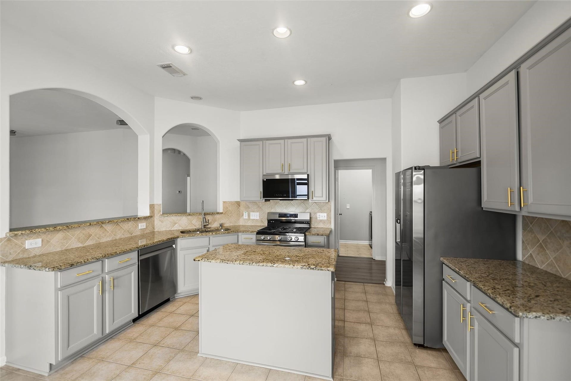 12807 Brook Arbor Court, Pearland, TX 77584 12807 Brook Arbor Court, Pearland, TX 77584