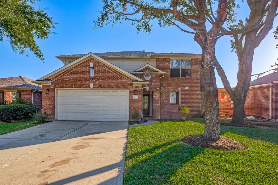 Property photo for 11408 Morning Brook Drive, Pearland, TX