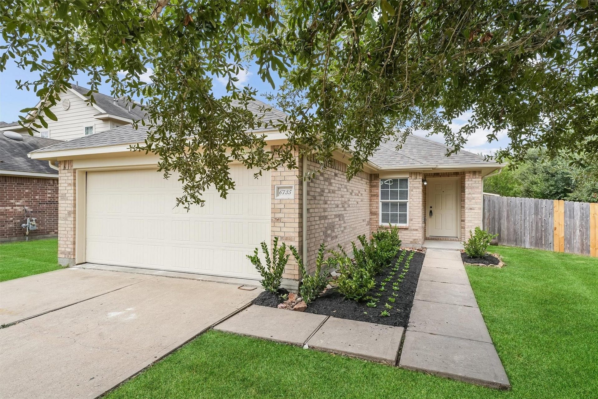6735 Haven Forest Lane, Richmond, TX 77469 6735 Haven Forest Lane, Richmond, TX 77469