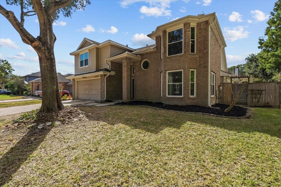 Property photo for 1704 San Jose Street, Friendswood, TX