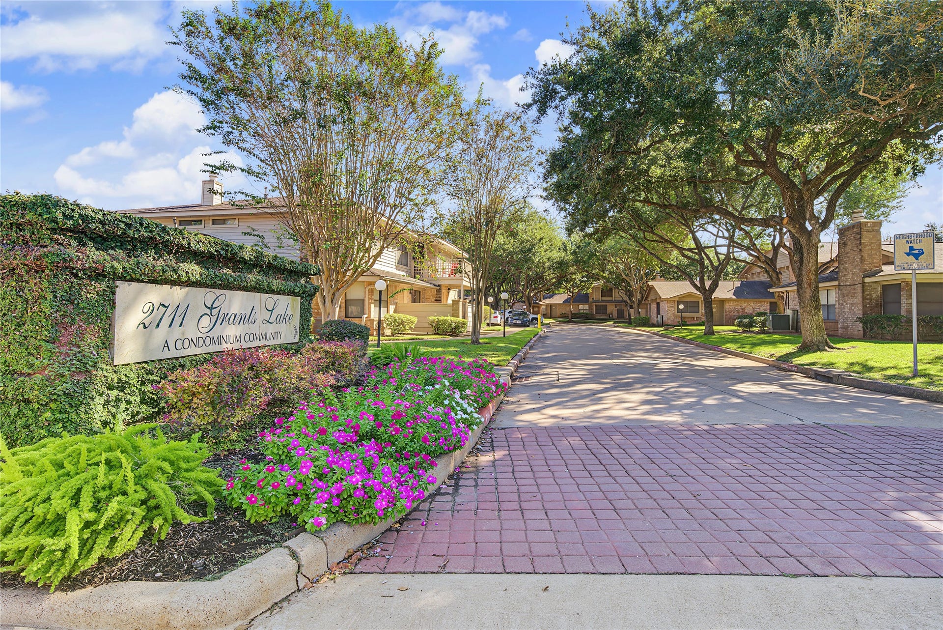 2711 Grants Lake Boulevard, #42, Sugar Land, TX 77479 2711 Grants Lake Boulevard, #42, Sugar Land, TX 77479