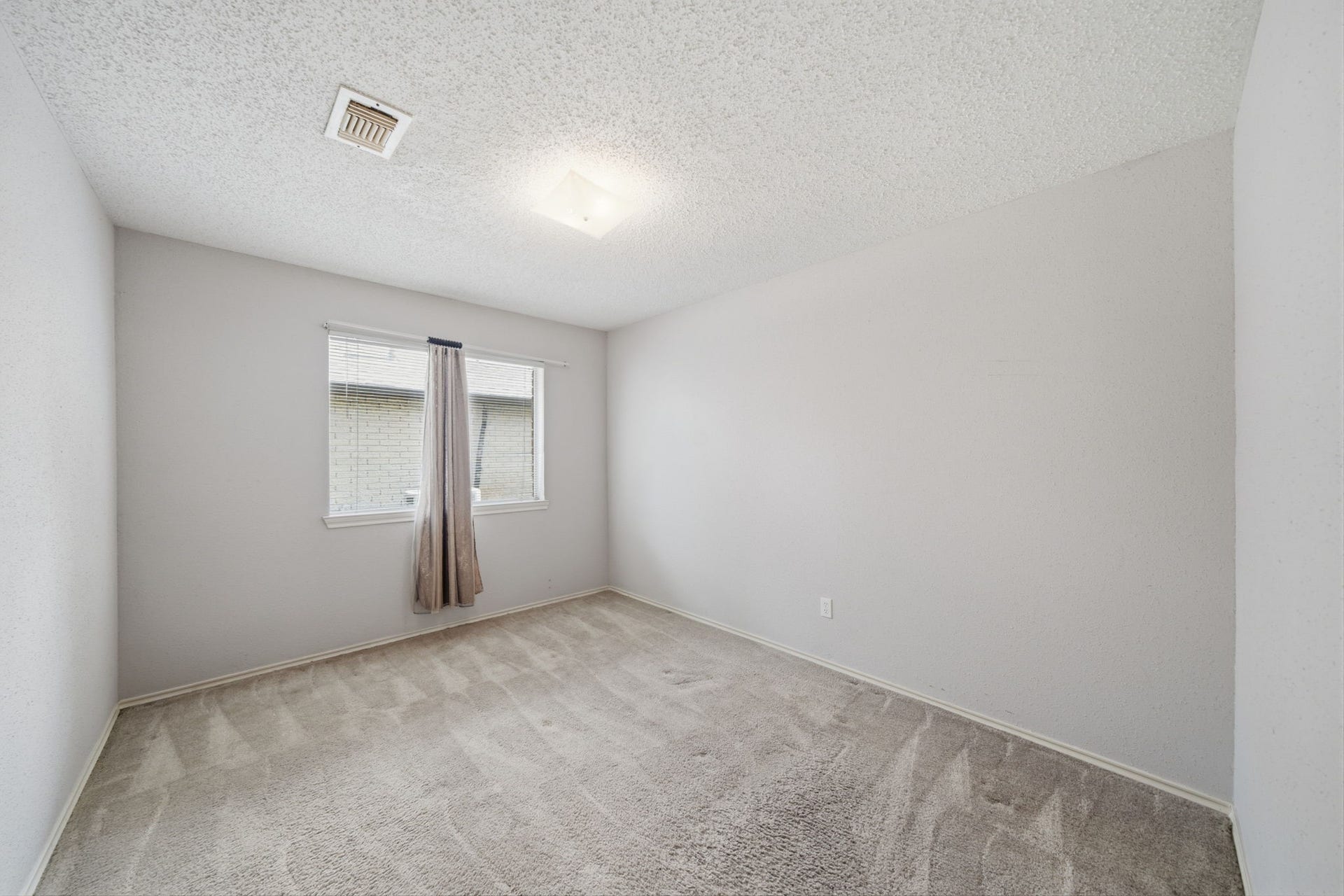 707 Laurel Grove Lane, Pearland, TX 77584 Bedroom #3