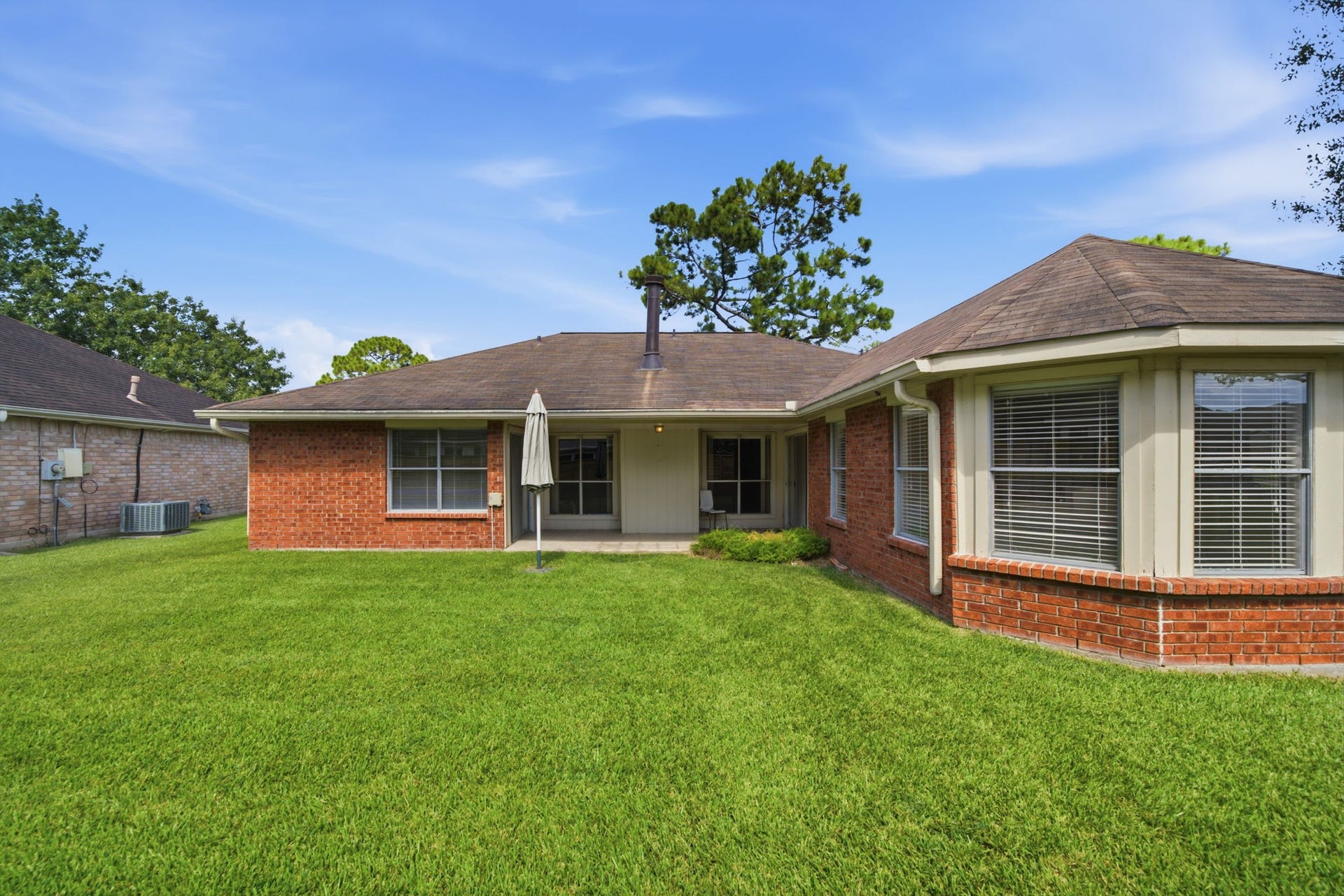 707 Laurel Grove Lane, Pearland, TX 77584 View from back yard.