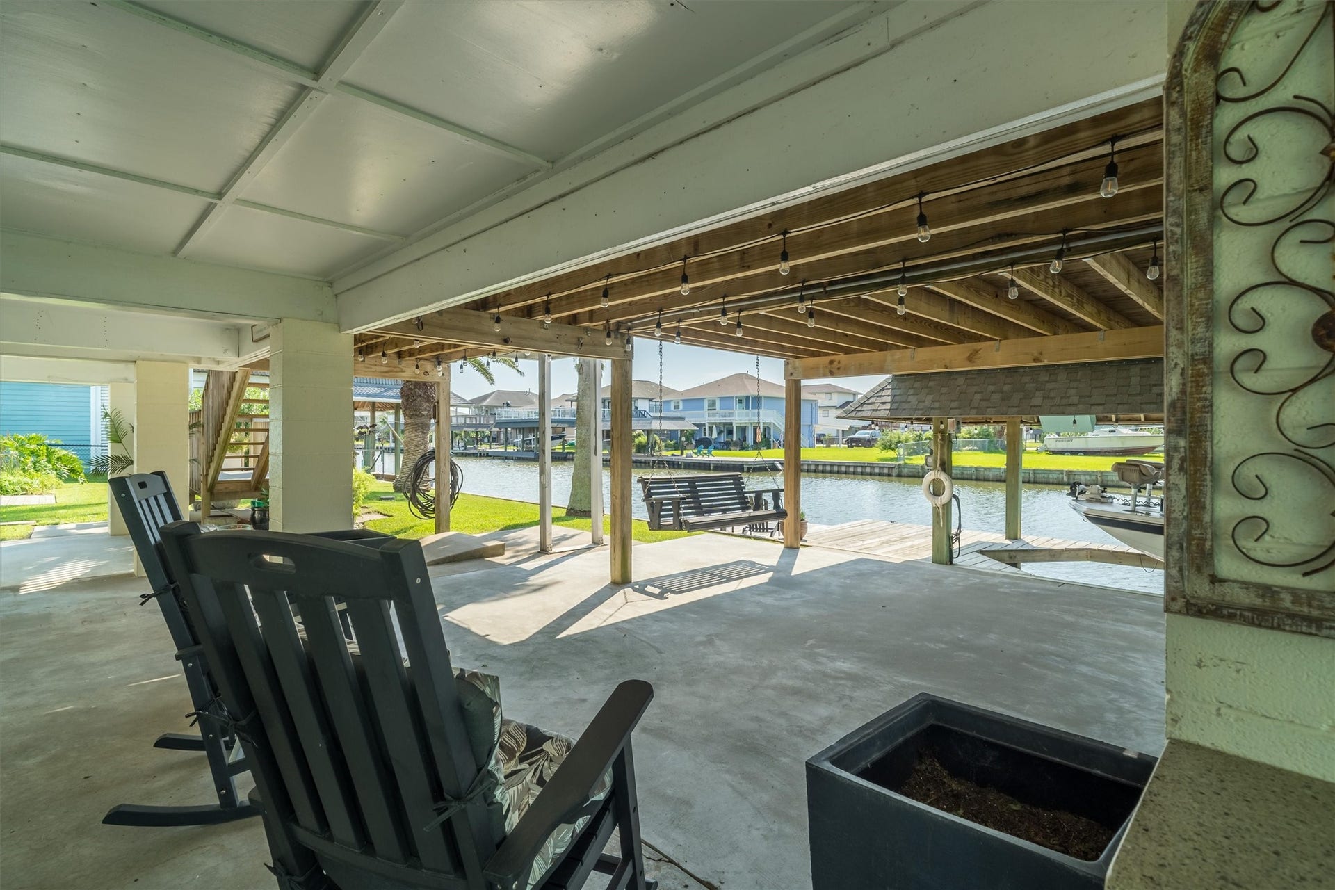 276 Barracuda Street, Bayou Vista, TX 77563 The shady afternoons are perfect for watching the natural wildlife. Pelicans diving for their dinner and fish jumping their way down the canal are a few of the sights you will see