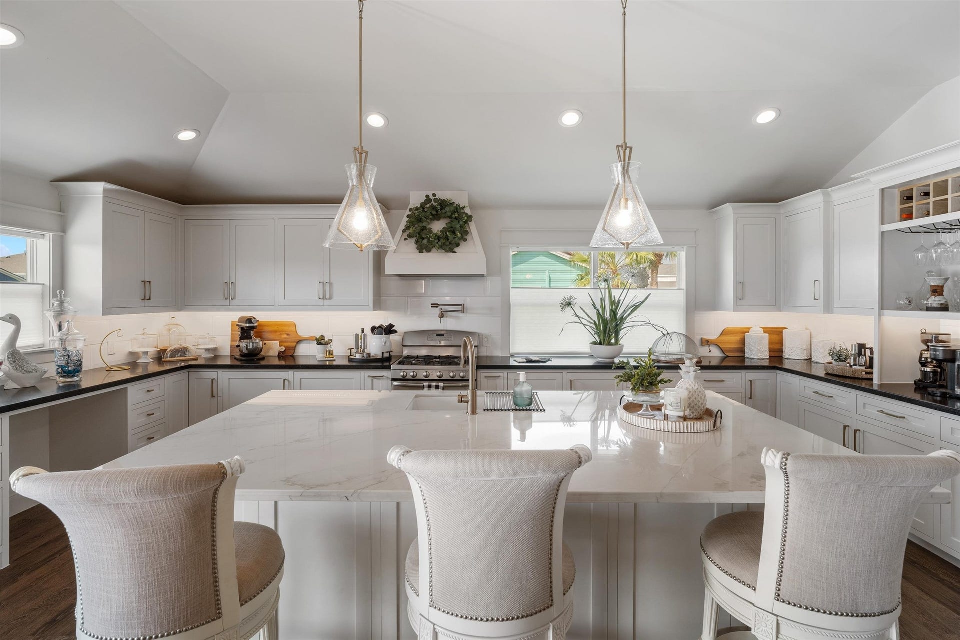 276 Barracuda Street, Bayou Vista, TX 77563 This kitchen is the hub of the home. The shear size itself outdoes most kitchens in the community, but the high end touches is "chef's kiss"