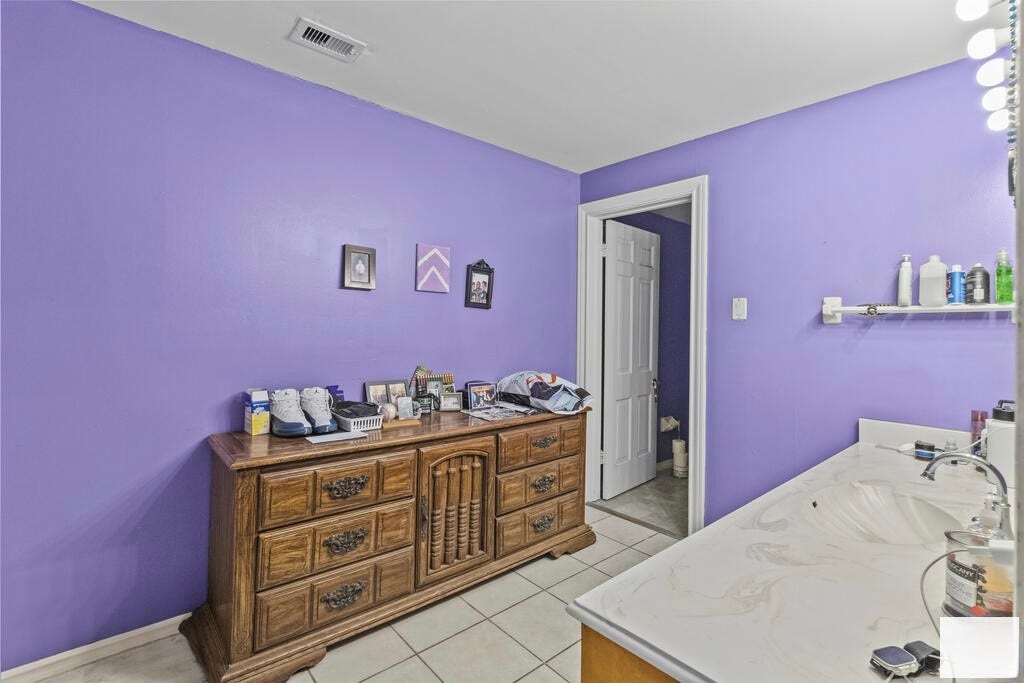 2320 Avenue O 1/2, Galveston, TX 77550 2320 Avenue O 1/2, Galveston, TX 77550