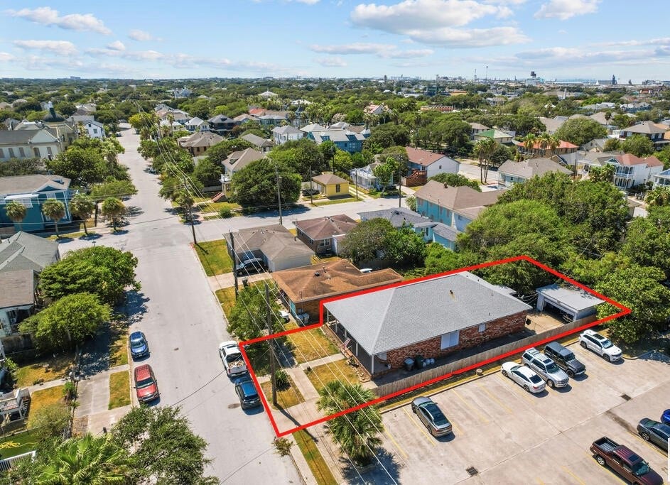 2320 Avenue O 1/2, Galveston, TX 77550 2320 Avenue O 1/2, Galveston, TX 77550