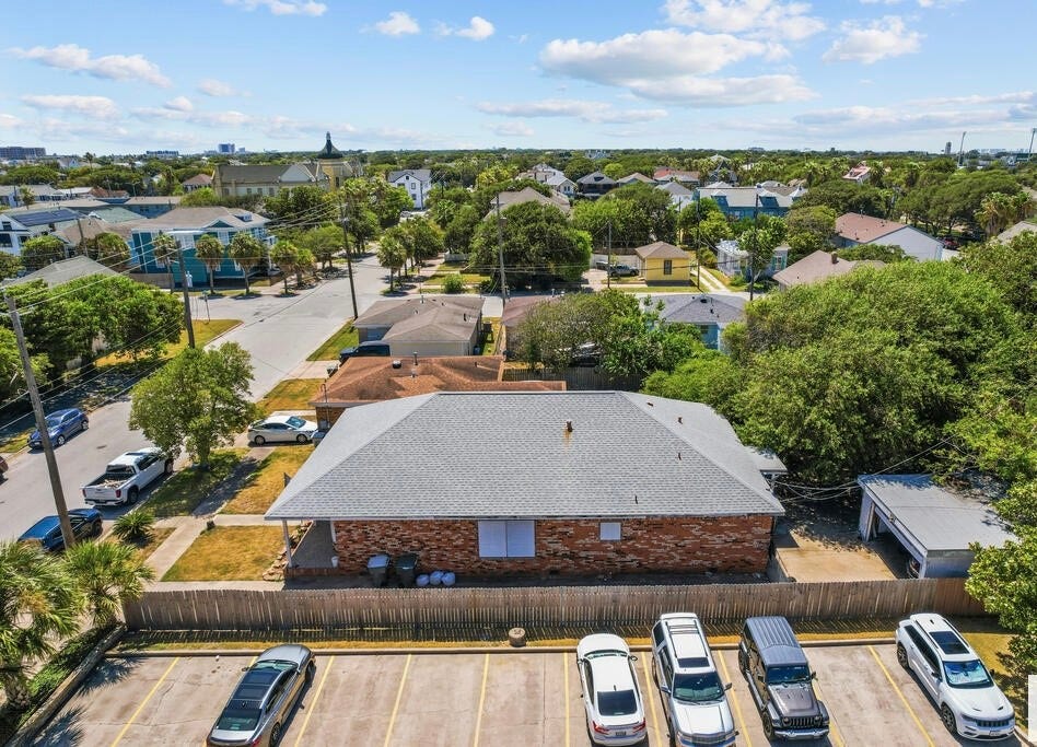 2320 Avenue O 1/2, Galveston, TX 77550 2320 Avenue O 1/2, Galveston, TX 77550