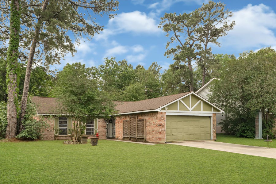 Property photo for 10238 Valley Wind Drive, Houston, TX